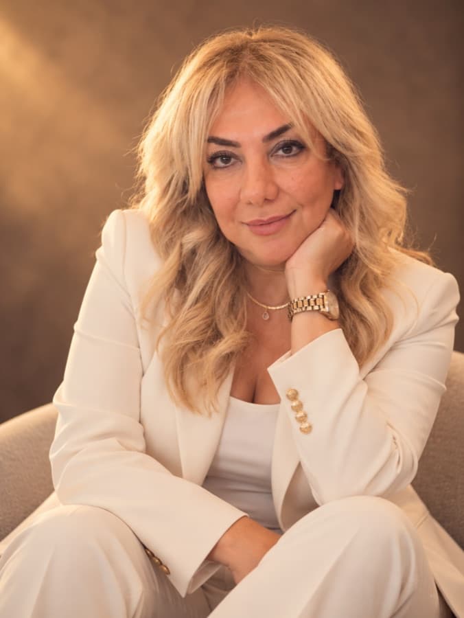 Scarlet Sedaghat, Chief of Marketing